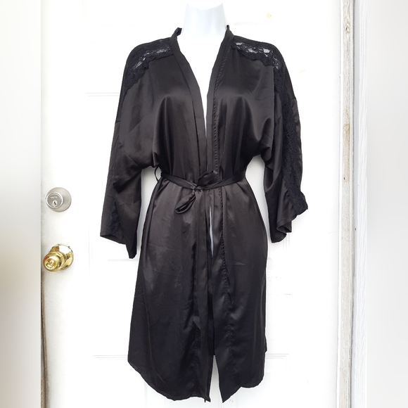 Lace Trim Robe - Picture 8 of 8